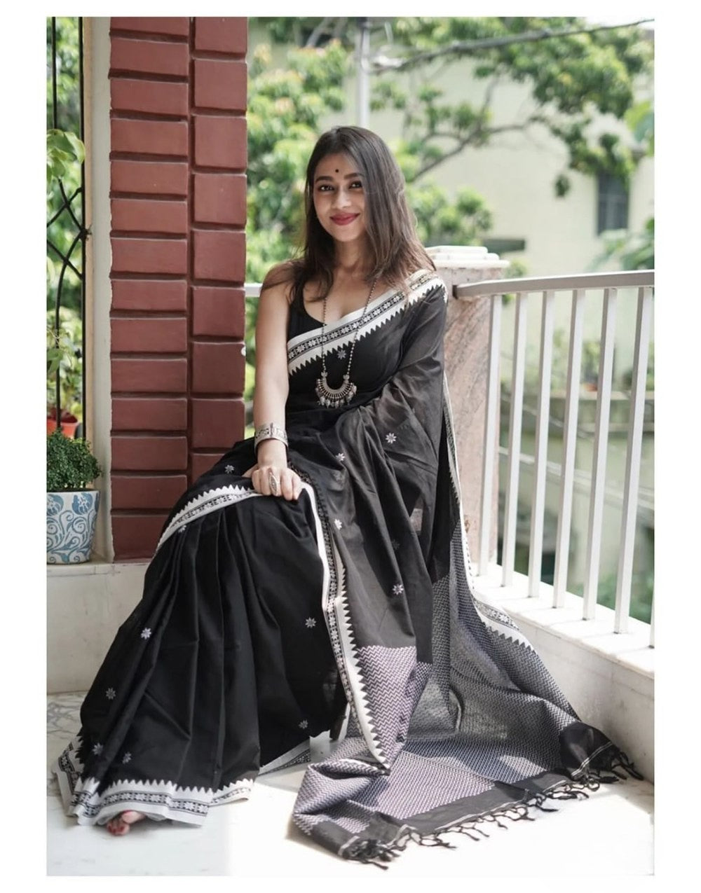 Soft Lilian Cotton Saree with Manipuri Thread work