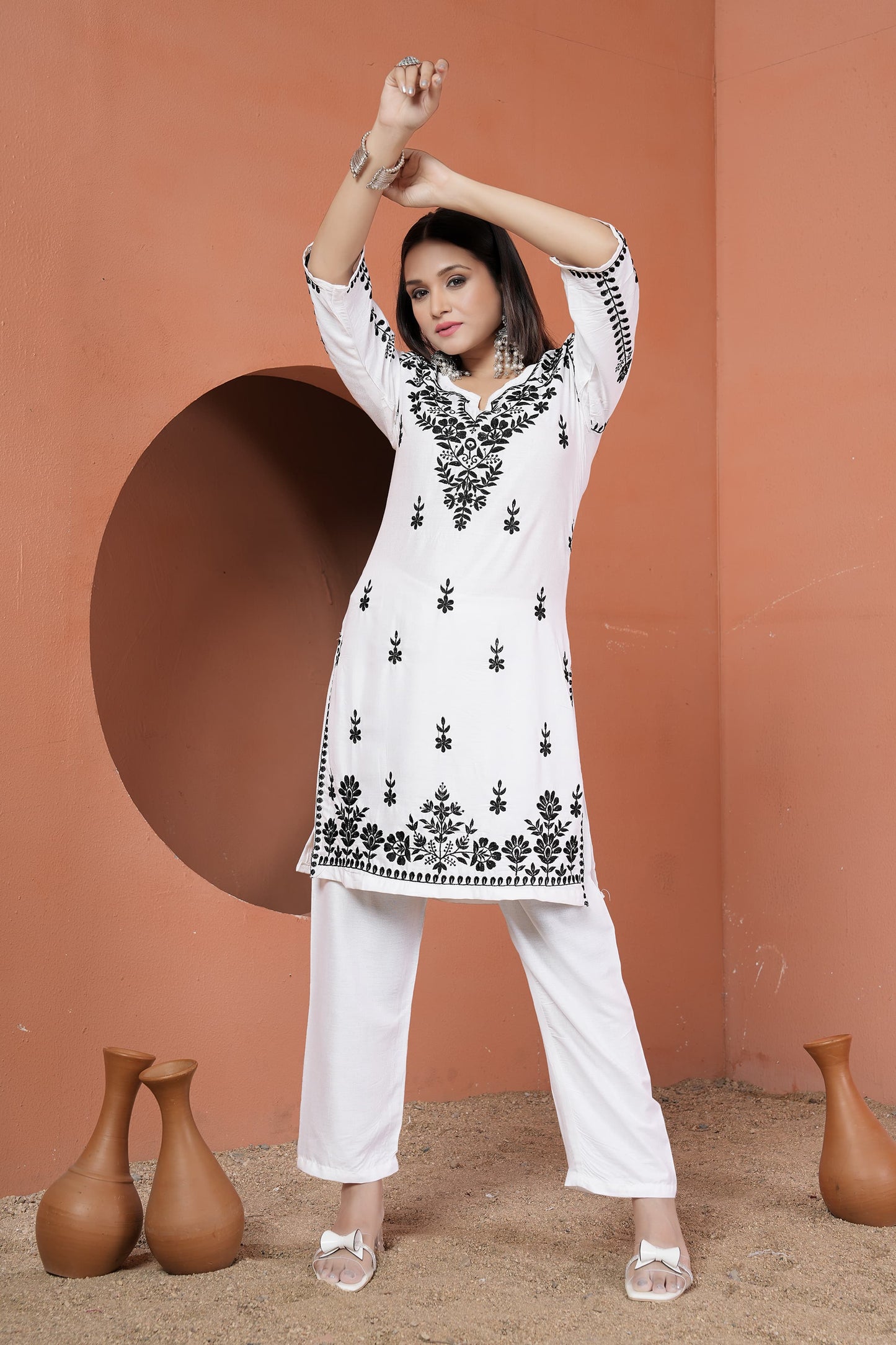 Classic Ethnic Wear – Rayon White Chikankari Kurti & Pant
