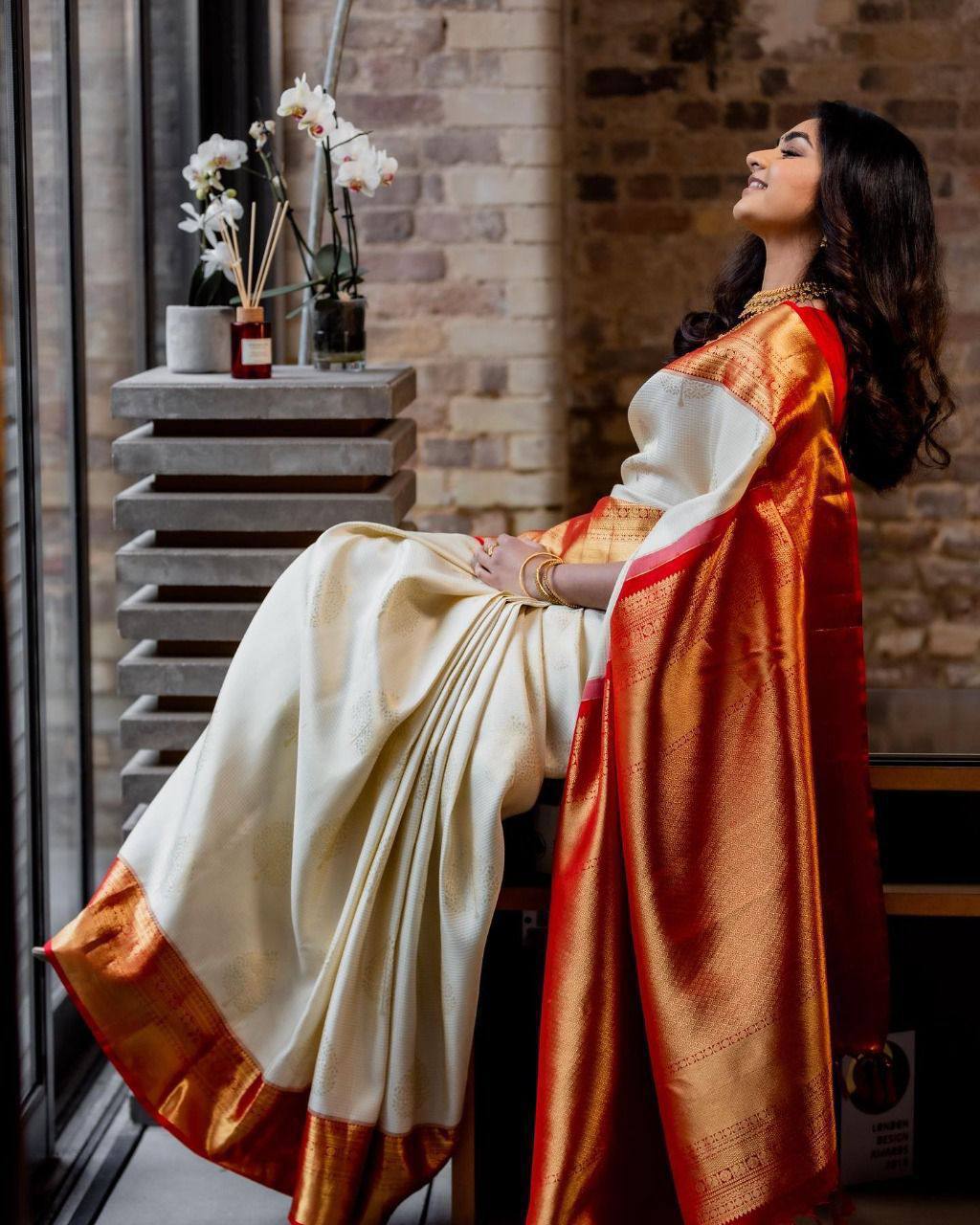 Beautifully Woven Lichi Silk Saree with Art Silk